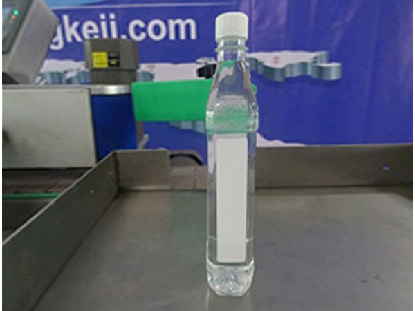 （视频）方瓶、圆瓶透明标贴标机AS-C01